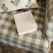 Load image into Gallery viewer, 5 Year Prayer Journal Cordova