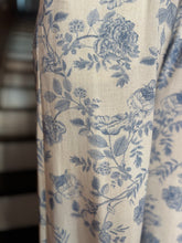 Load image into Gallery viewer, Blue Blossom Pant
