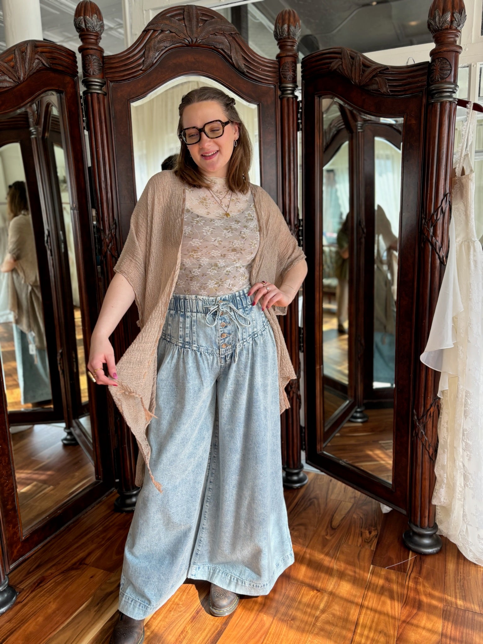 Slone Wide Leg Jean