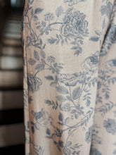Load image into Gallery viewer, Blue Blossom Pant
