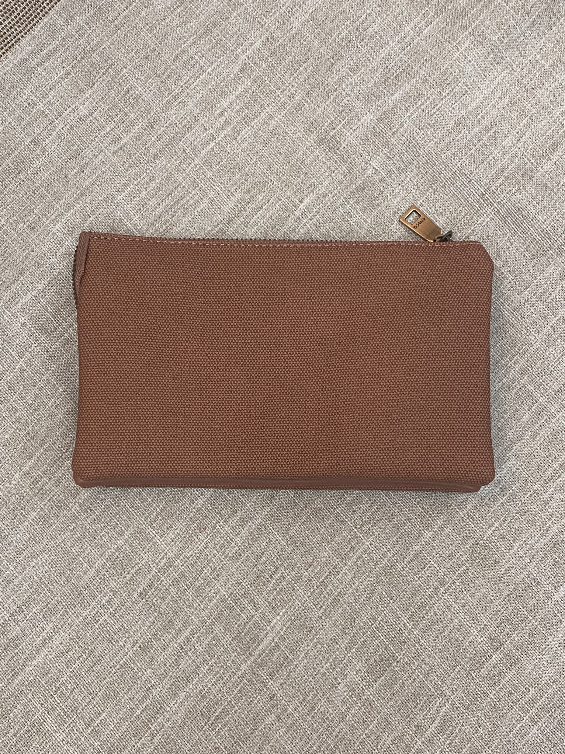 Textured Riley Crossbody