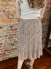 Load image into Gallery viewer, Lissy Pleated Skirt
