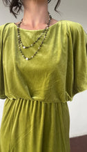 Load image into Gallery viewer, Eloise Velvet Dress
