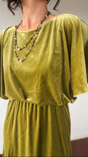 Load image into Gallery viewer, Eloise Velvet Dress
