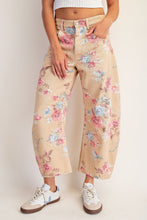 Load image into Gallery viewer, Garden Jeans
