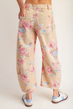 Load image into Gallery viewer, Garden Jeans
