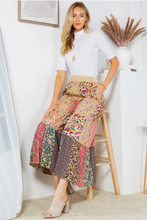 Load image into Gallery viewer, Adelia Floral Pants
