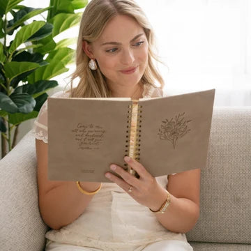 12 Month Undated Planner: Marlo Spiral