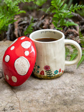 Load image into Gallery viewer, Lidded Mushroom Mug
