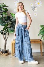 Load image into Gallery viewer, Kendra Cargo Pants
