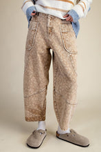 Load image into Gallery viewer, Pip Floral Pants
