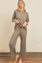 Load image into Gallery viewer, Rib Knit Sweatpants
