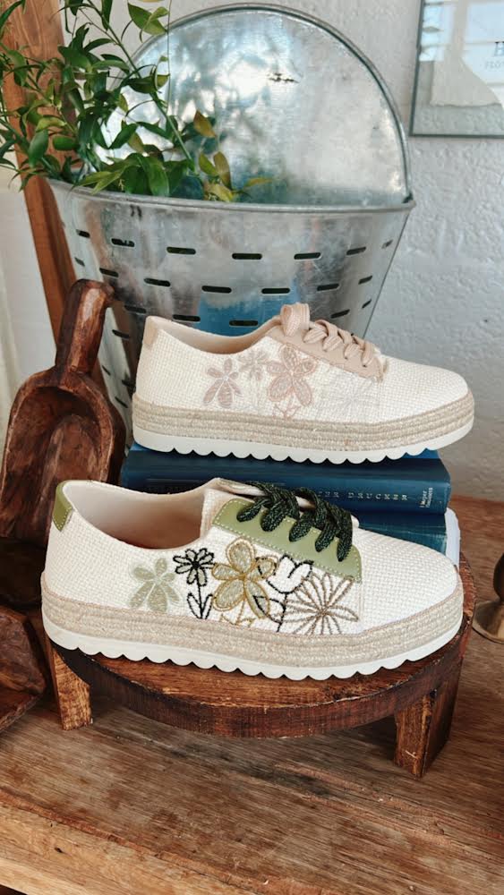 Rio Sneakers