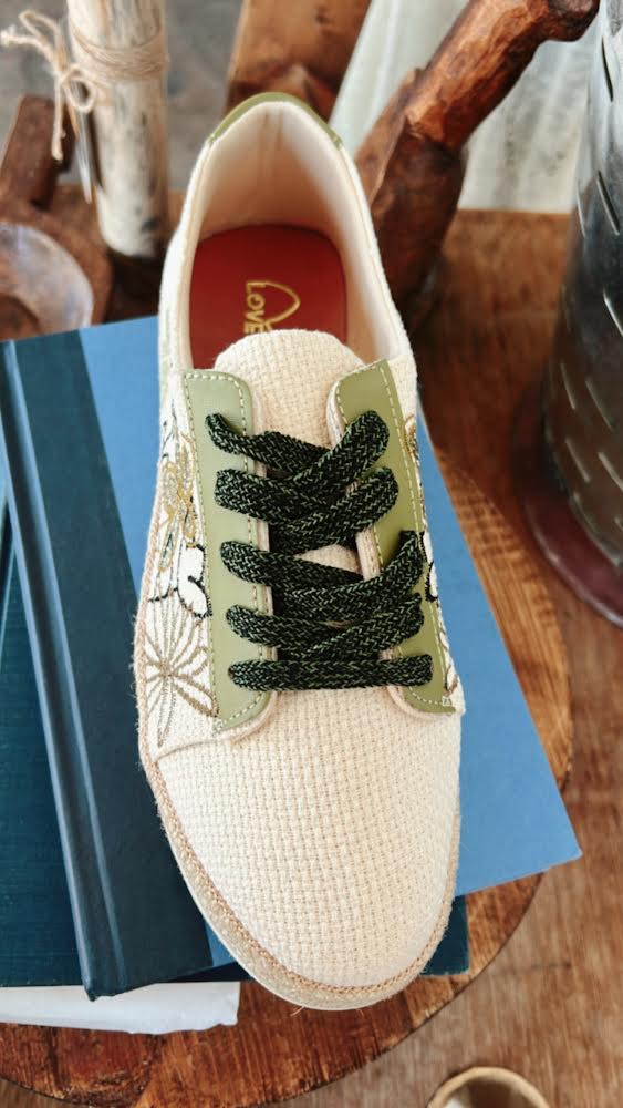 Rio Sneakers